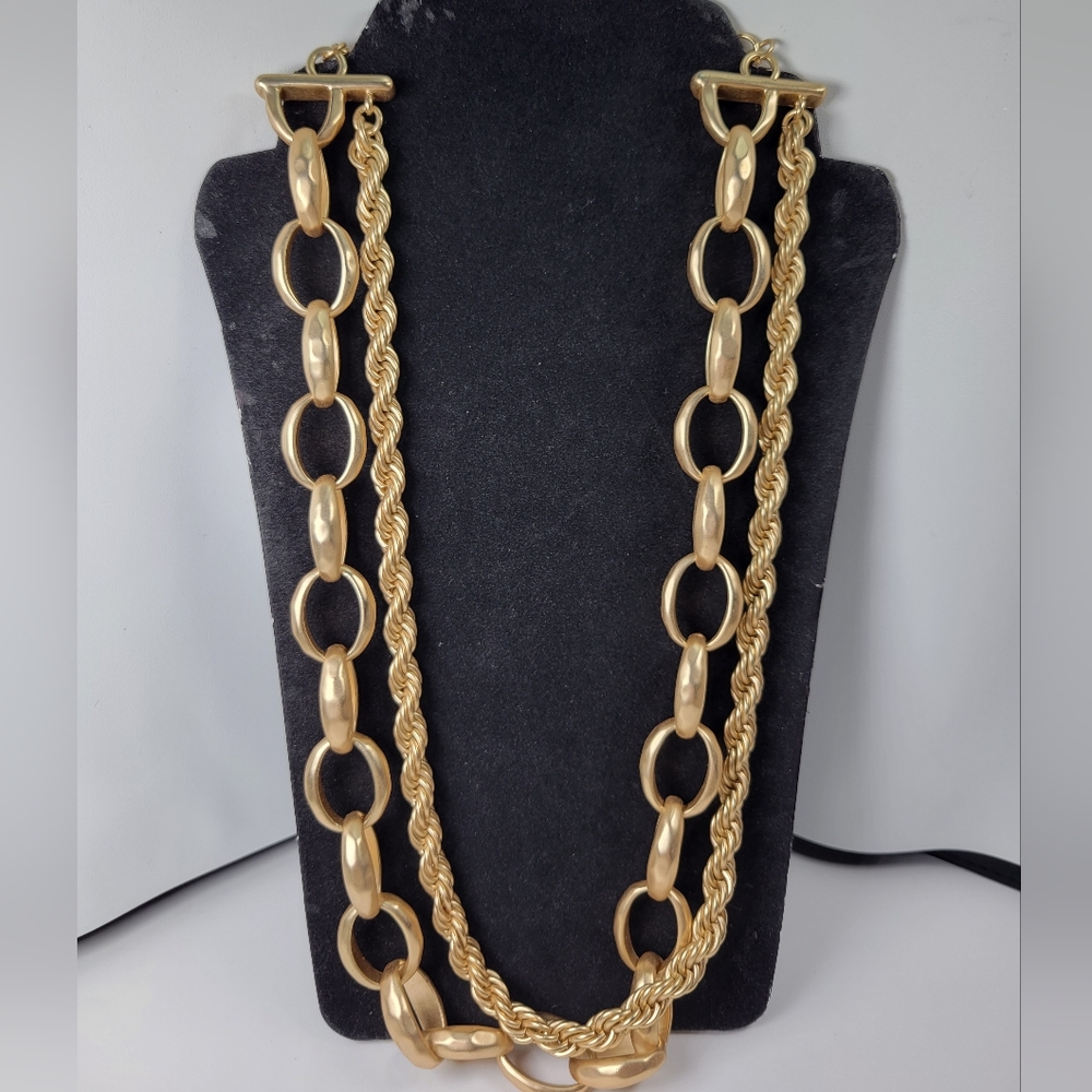 Neckless - Picture 4 of 9